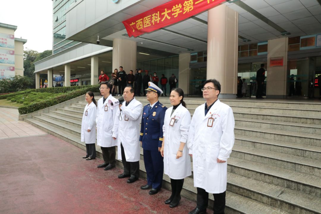 德甲赛程吃紧，山东泰山今夜造点机会，赛场秩序良好，医务组通报恢复的简单介绍