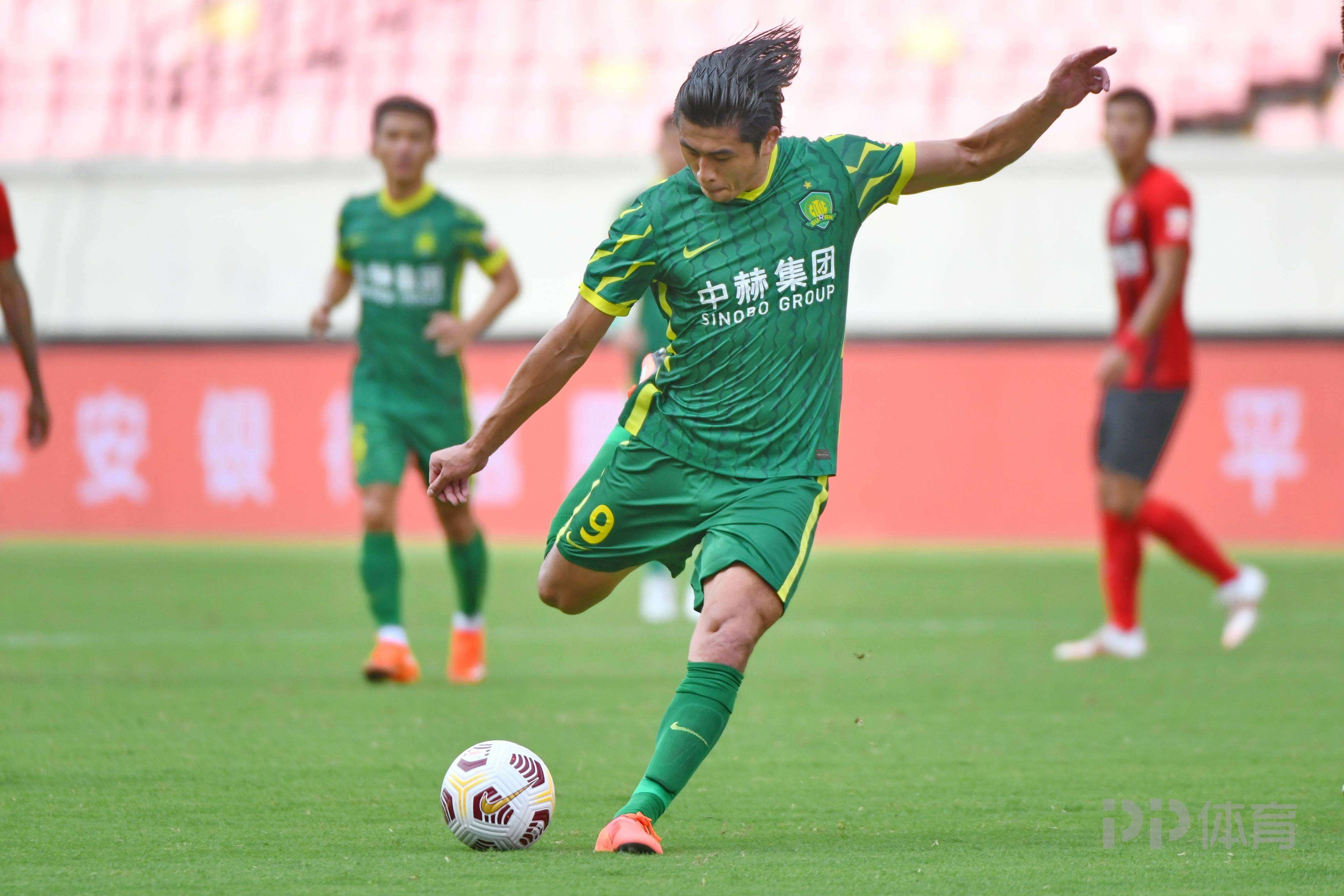 爱游戏体育-北京国安窗口期豪取连胜，志在意甲名次提升，引发热议，临场指挥获称赞-爱游戏体育